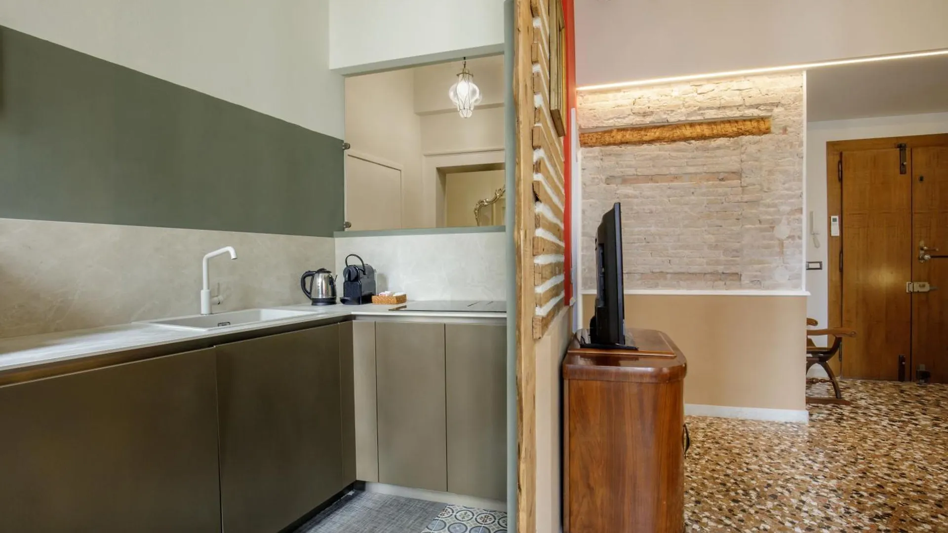 The Phantom Of The Opera Venice Apartment