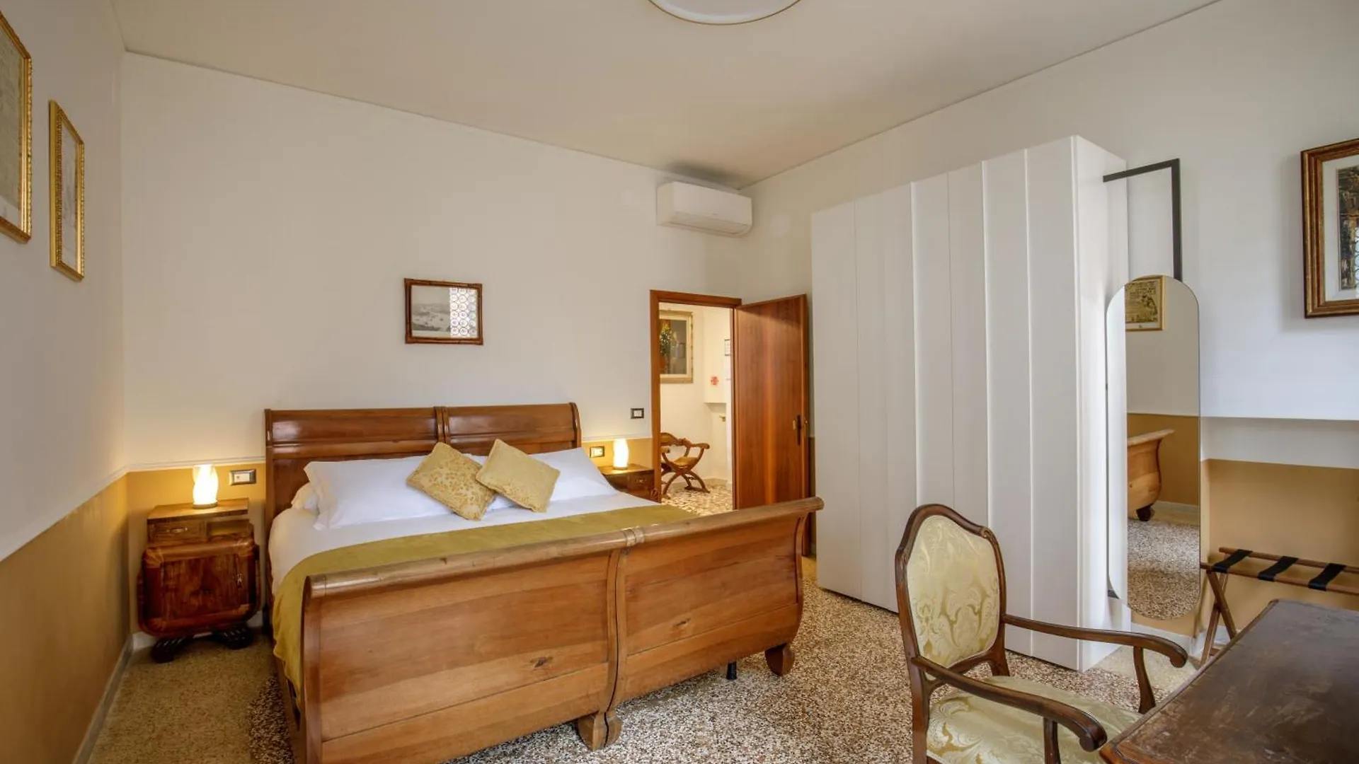 Apartment The Phantom Of The Opera Venice